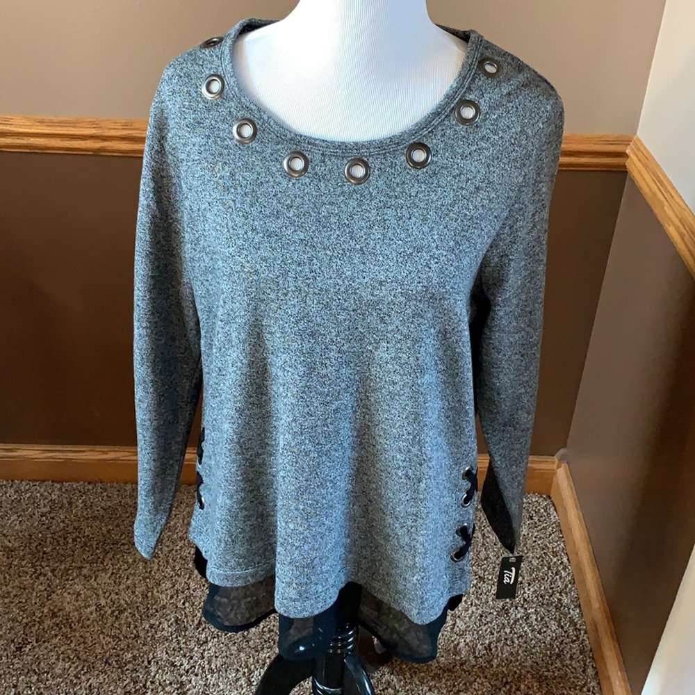 NEW Tia Top